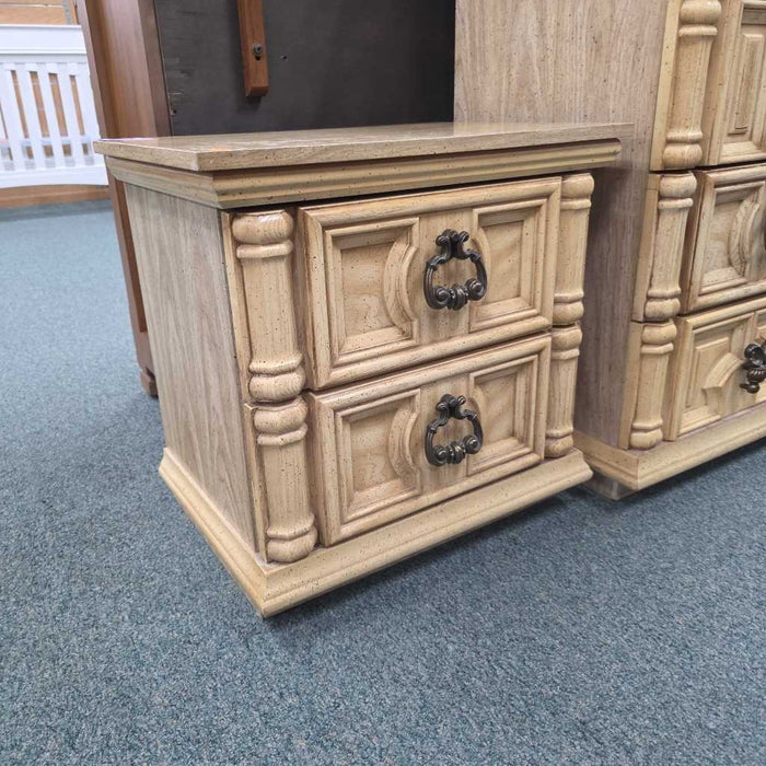 NIGHTSTAND BT