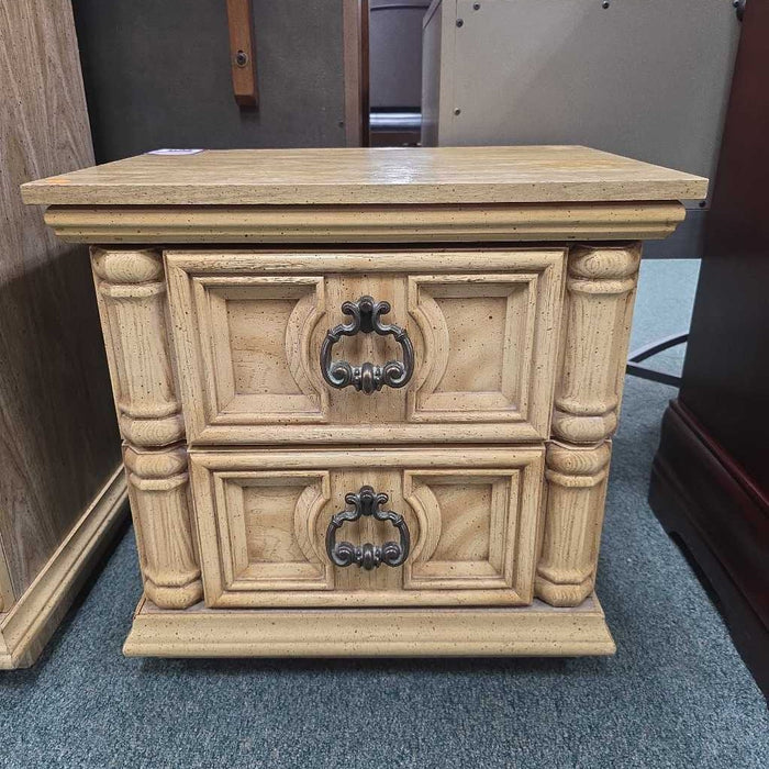 NIGHTSTAND BT