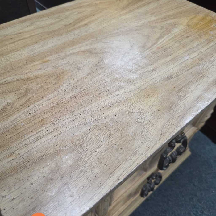 NIGHTSTAND BT