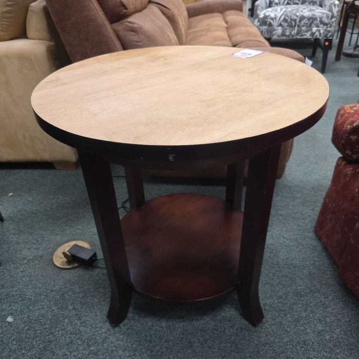 ROUND END TABLE KL