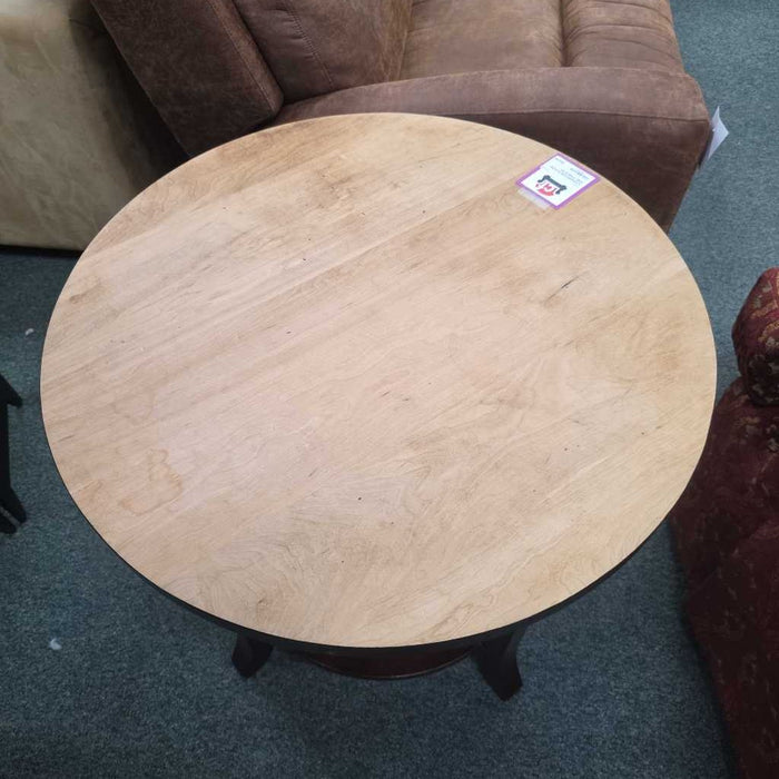 ROUND END TABLE KL