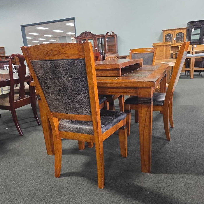 TABLE WITH 1 LEAF & 5 CHAIRS LAC