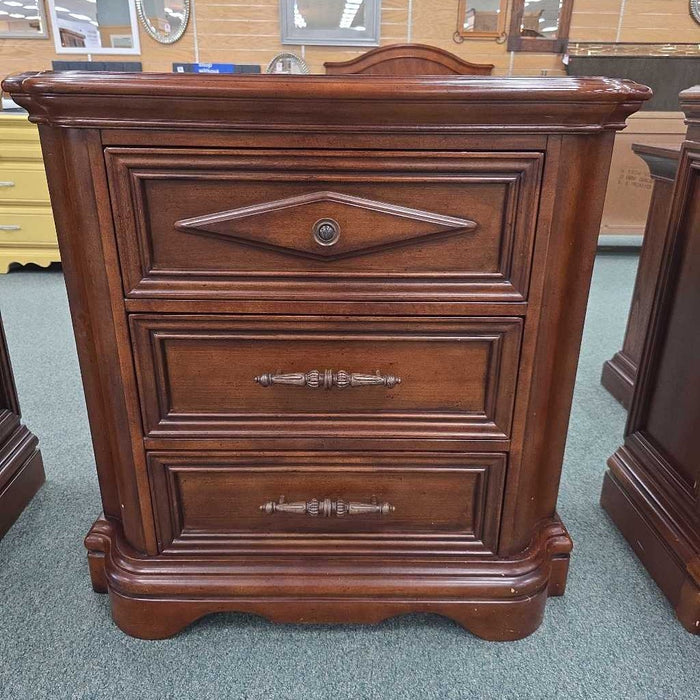 NIGHTSTAND MI