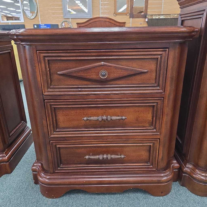 NIGHTSTAND MI