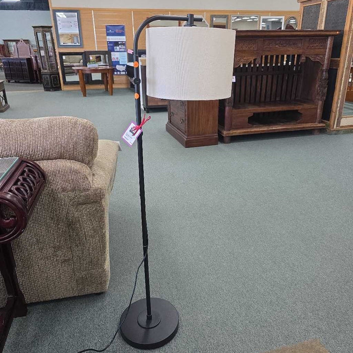 FLOOR LAMP KL