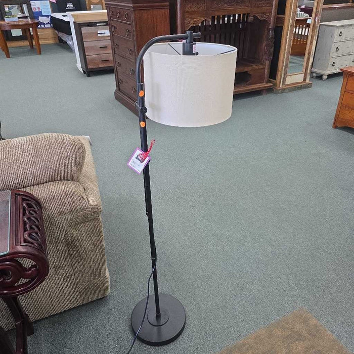FLOOR LAMP KL