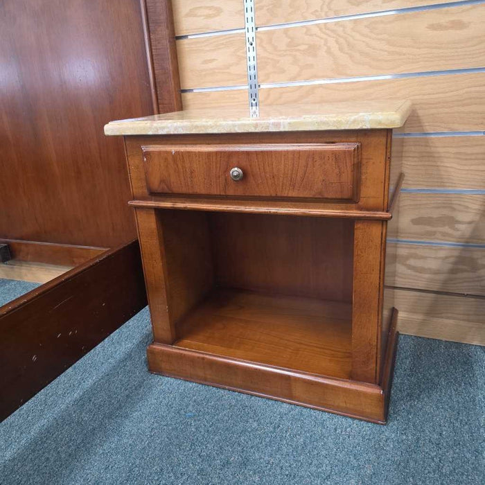 NIGHTSTAND SK
