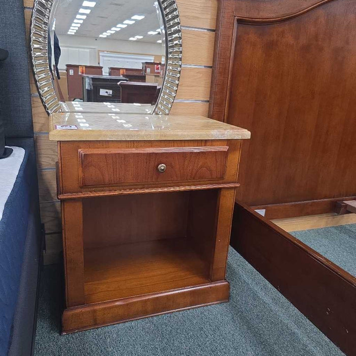 NIGHTSTAND SK