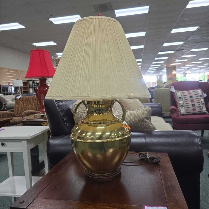 BRASS LAMP BT