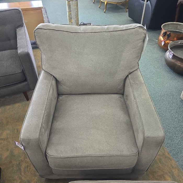 LAZBOY CHAIR WITH OTTOMAN LSH