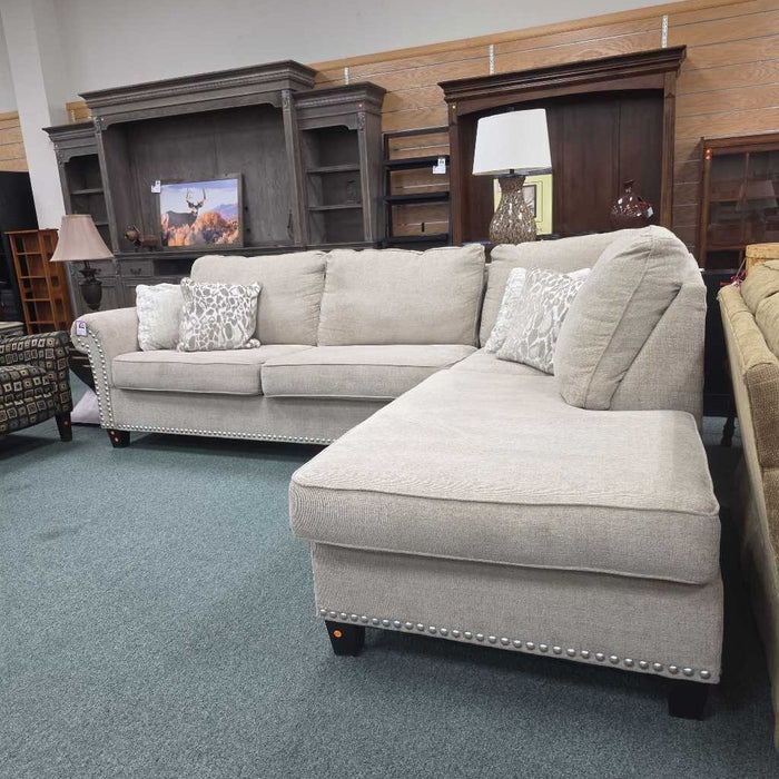 2PC SECTIONAL SOFA KLH