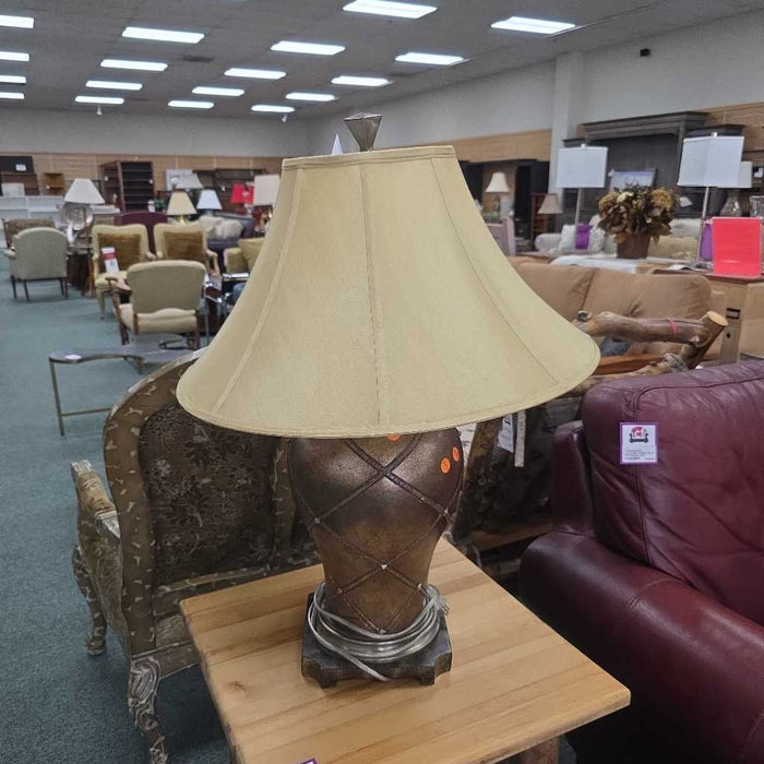 LAMP AT