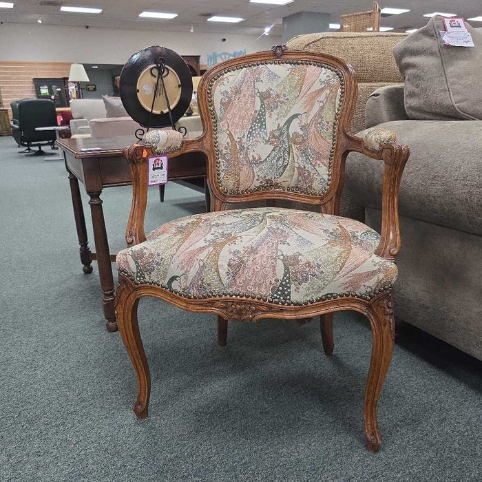 ACCENT CHAIR KL