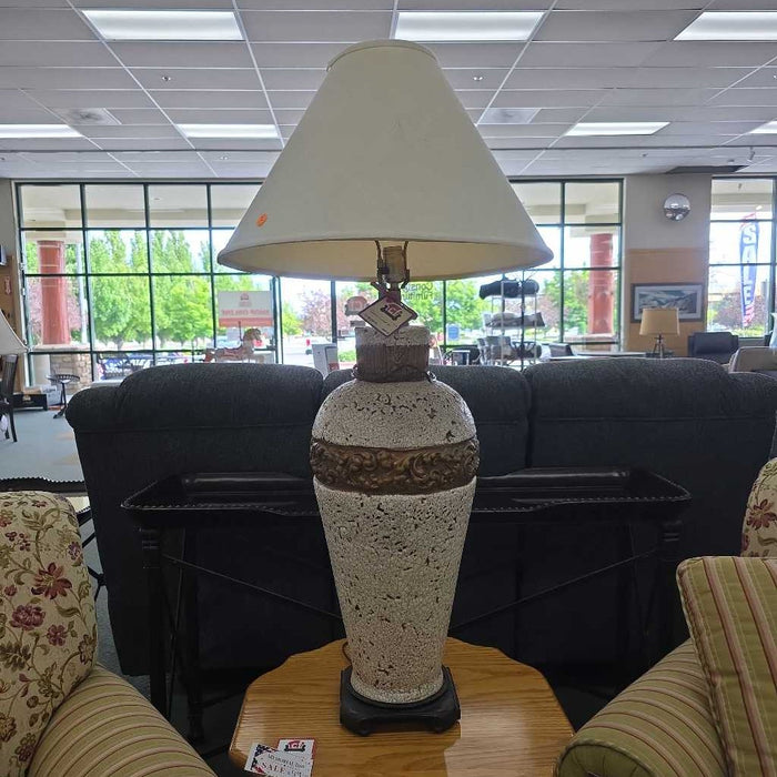 LAMP AT