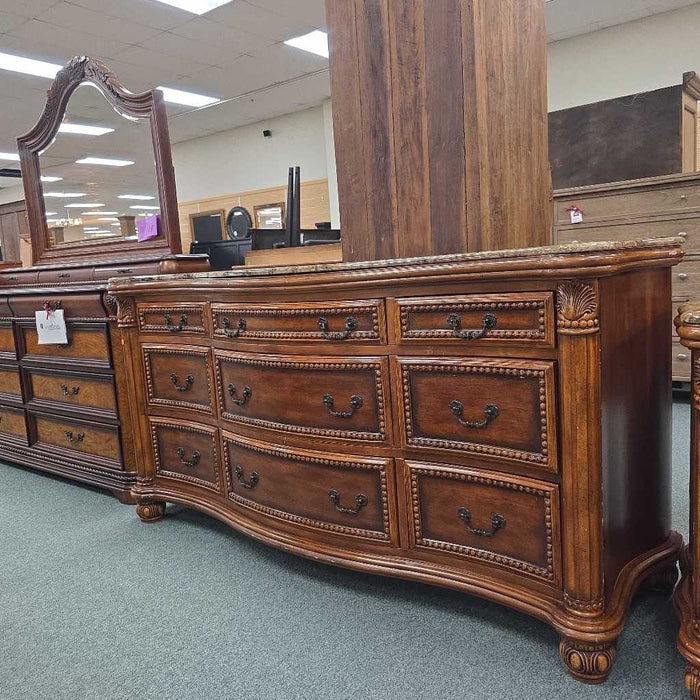 DRESSER WITH MIRROR LSH