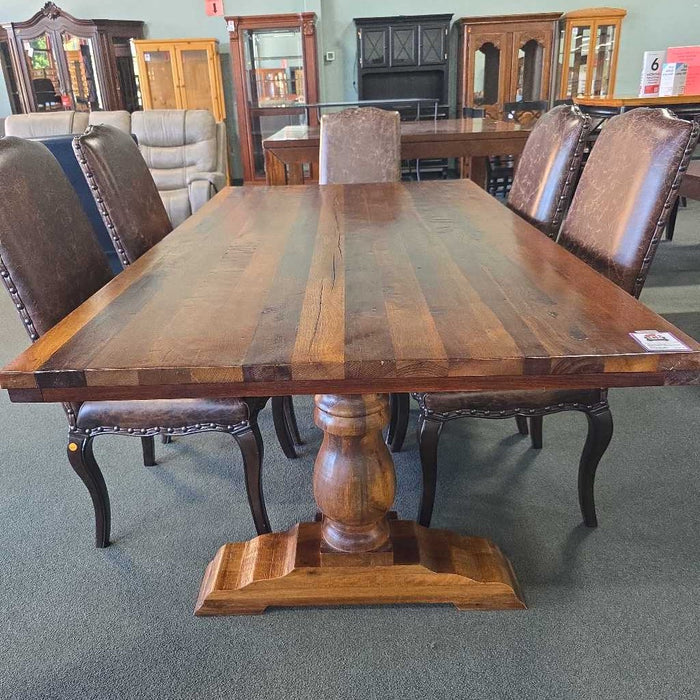 POTTERY BARN TABLE KLH