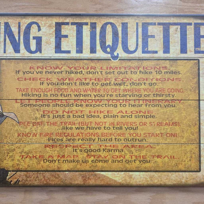 HIKING ETIQUETTE LS