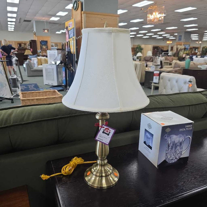 BRASS LAMP BT