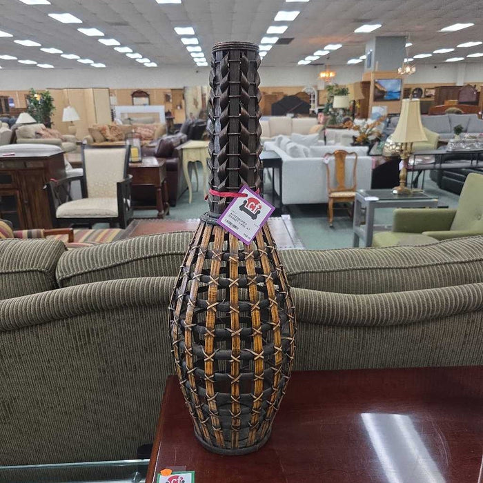 BASKET VASE AT