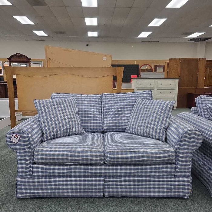 LOVESEAT LAC