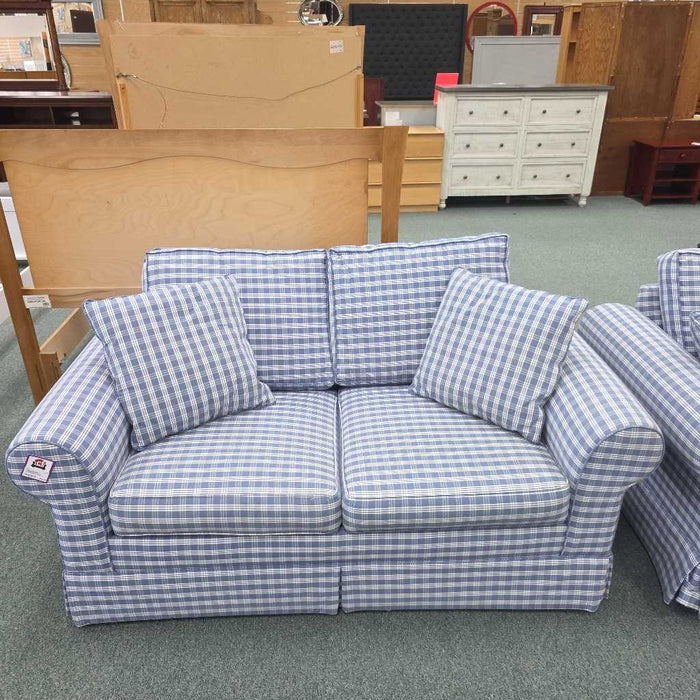 LOVESEAT LAC
