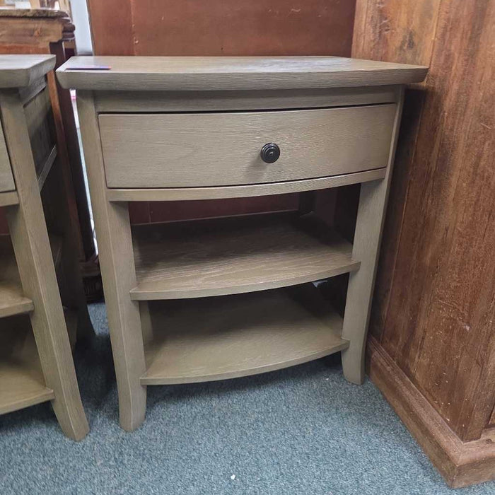 WILLIAM SONOMA "CHLOE" NIGHTSTAND BBM
