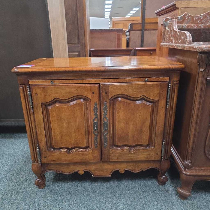 NIGHTSTAND KL