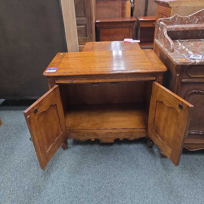 NIGHTSTAND KL