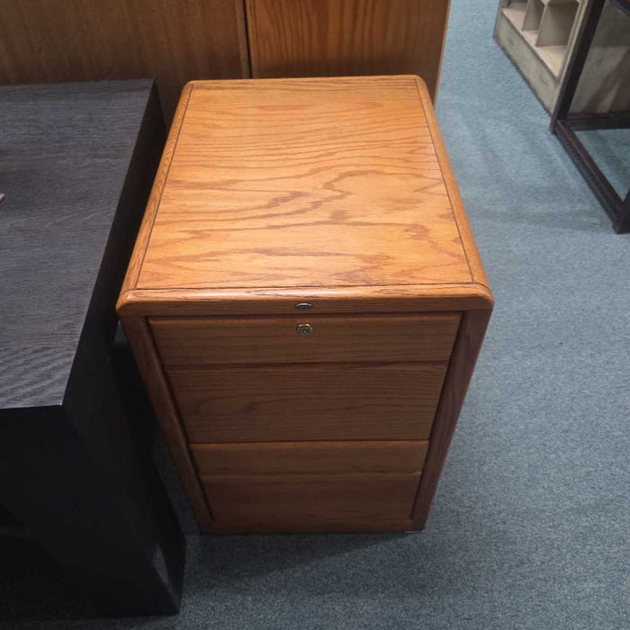 2DR FILE CABINET -NO KEY-