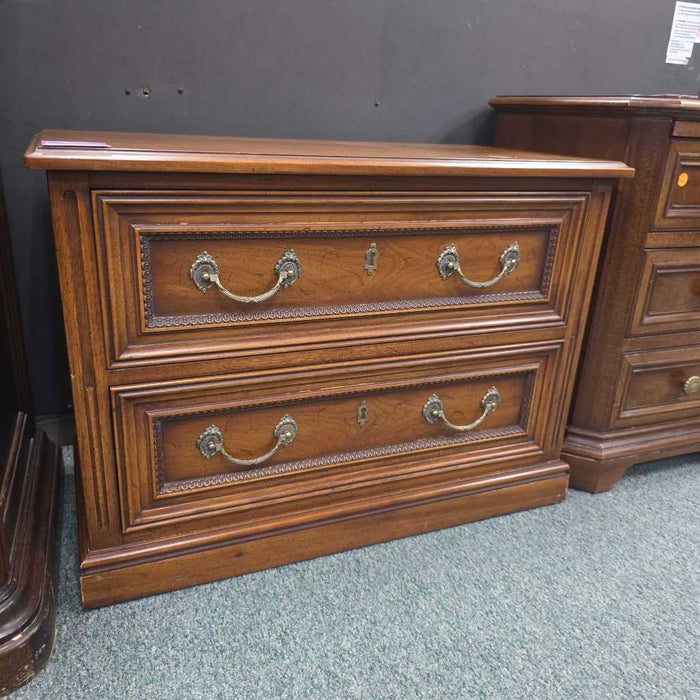 2 DRAWER NIGHTSTAND LS