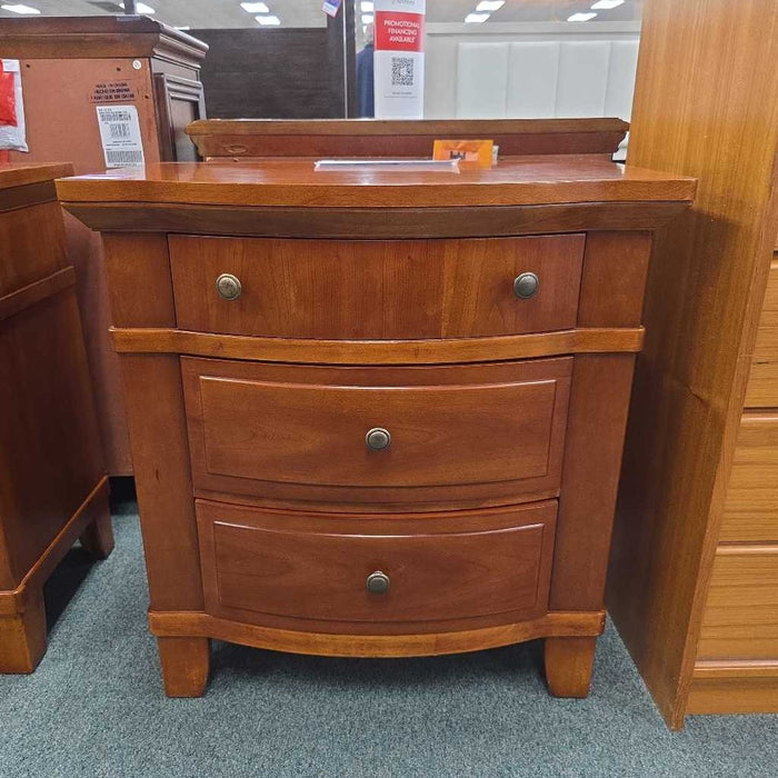 BROYHILL NIGHTSTAND BAH