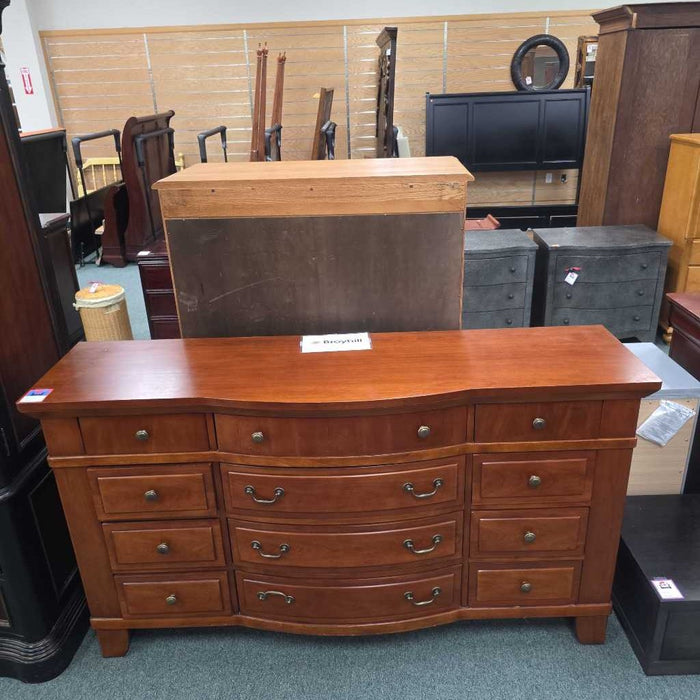BROYHILL DRESSER LSH