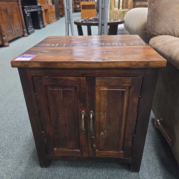 RUSTIC ACCENT CABINET TB