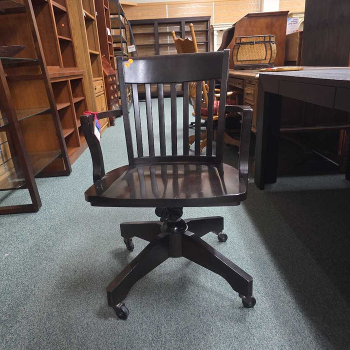 DESK CHAIR AT