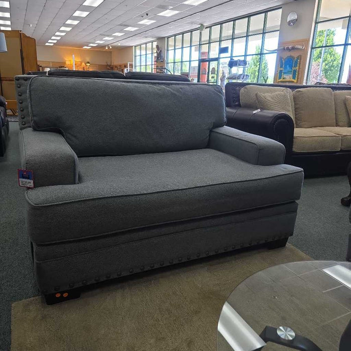 CHAIR AND A HALF WITH OTTOMAN LSH