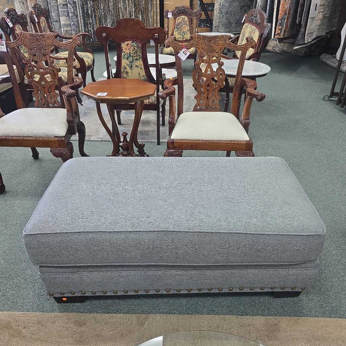 CHAIR AND A HALF WITH OTTOMAN LSH