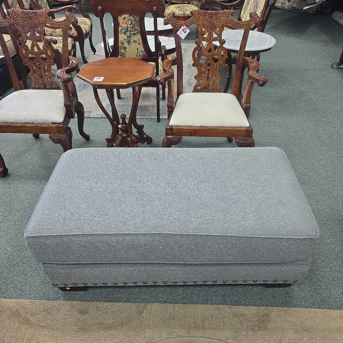 CHAIR AND A HALF WITH OTTOMAN LSH
