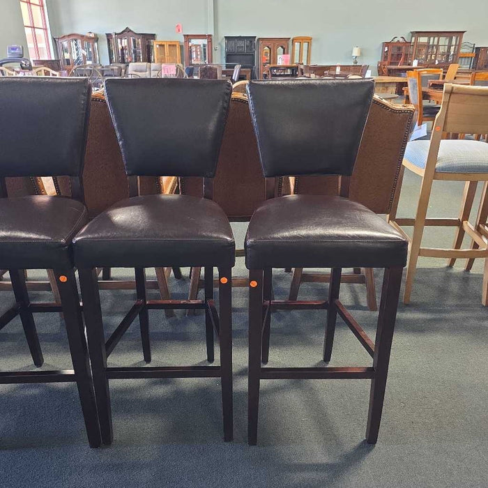 SET OF 4 STOOLS BTK