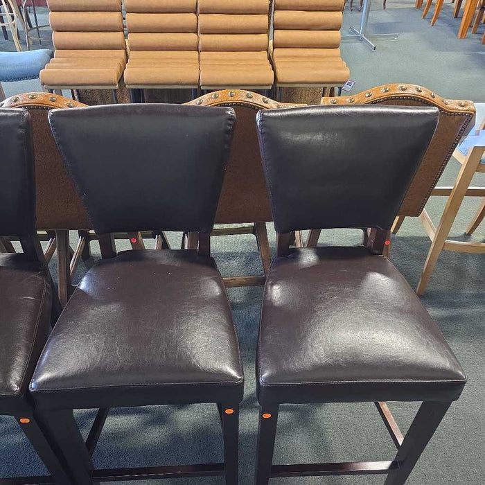 SET OF 4 STOOLS BTK