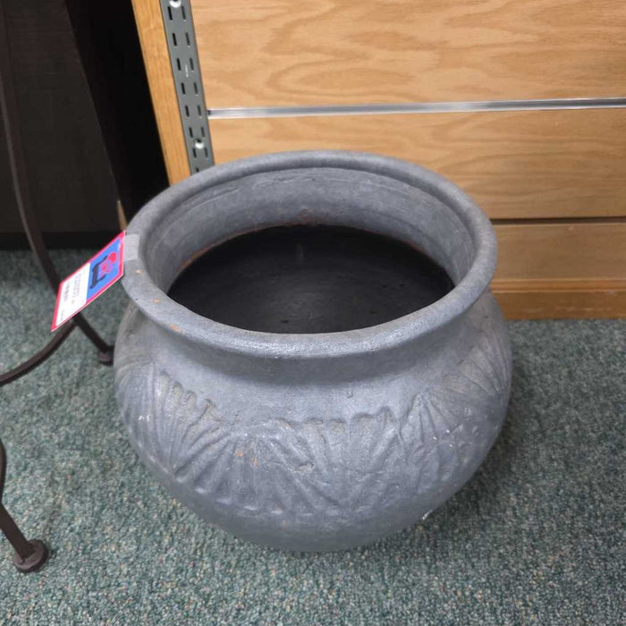 PLANTER POT BT