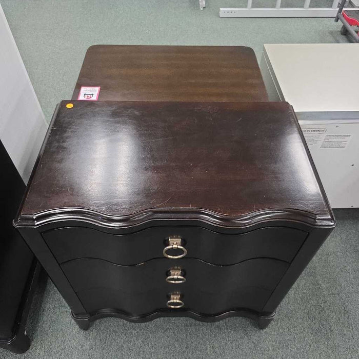 NIGHTSTAND KL