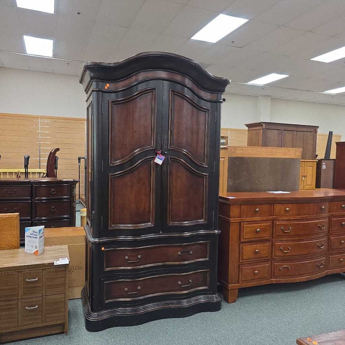 ARMOIRE BTK