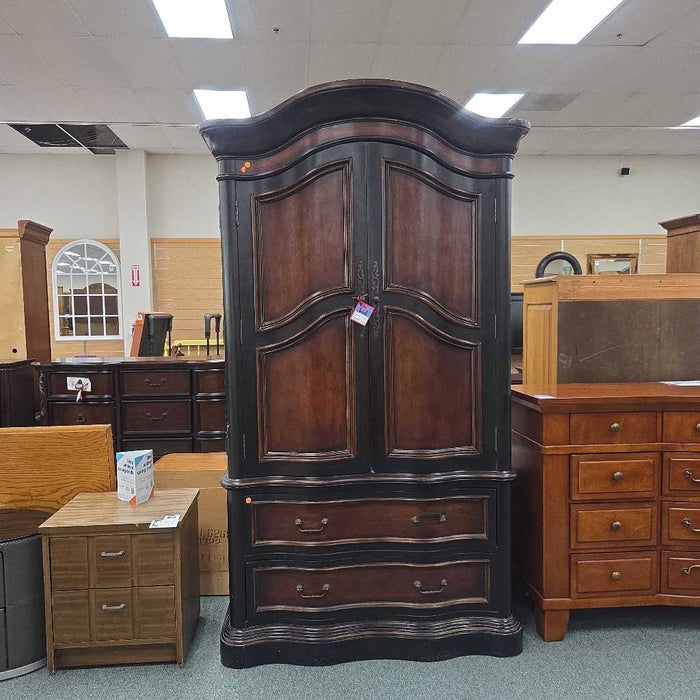 ARMOIRE BTK