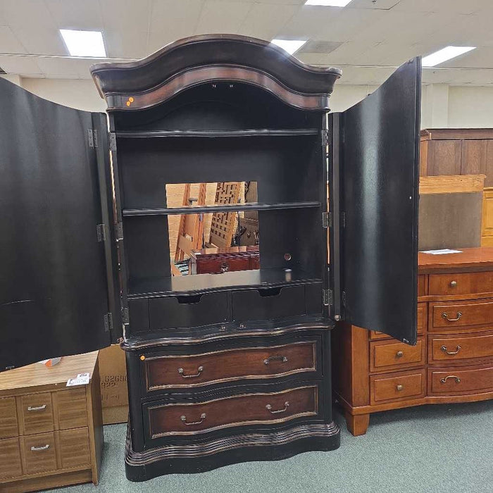 ARMOIRE BTK