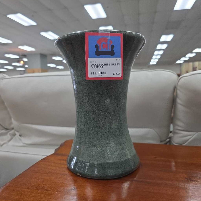 GREEN VASE BT