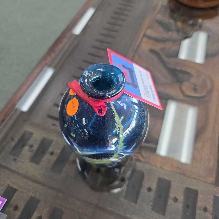 BLUE VASE BA