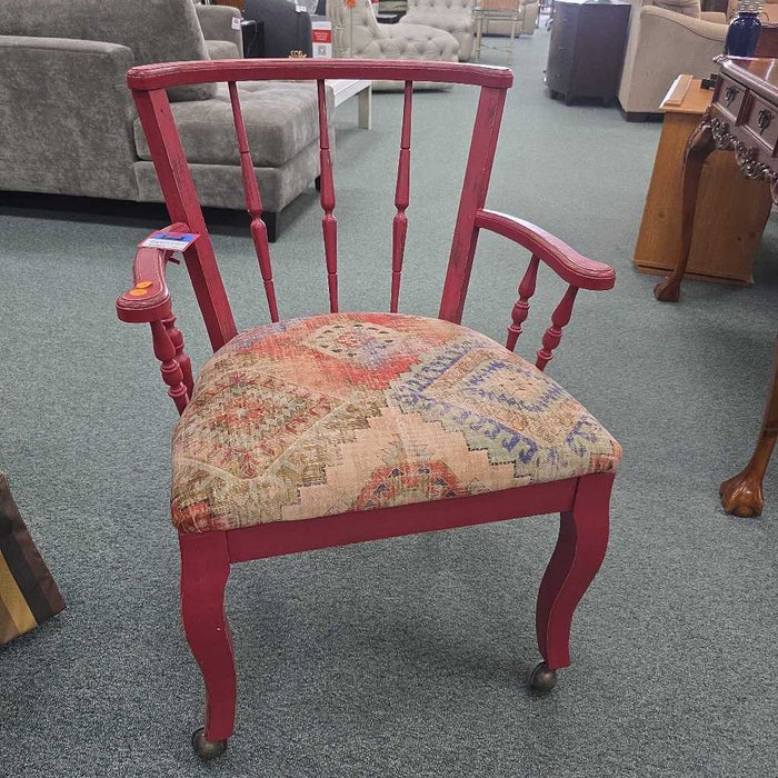 ACCENT CHAIR KL
