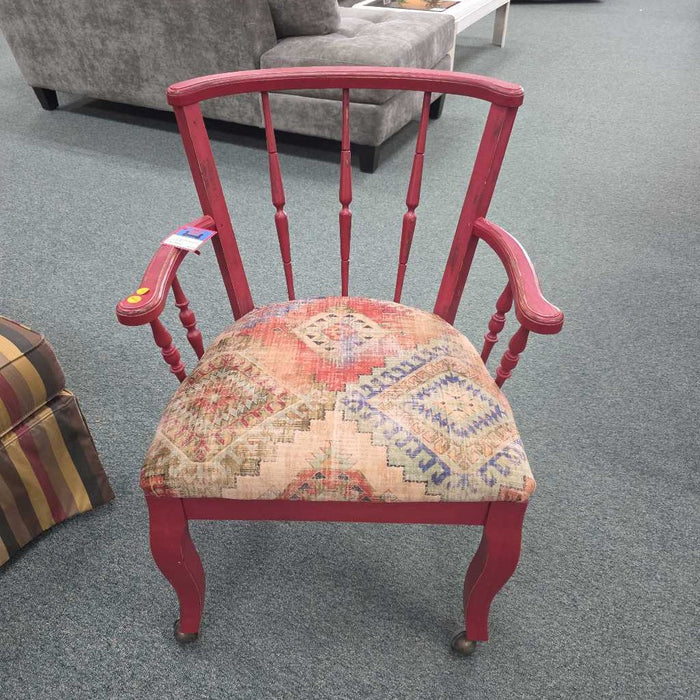 ACCENT CHAIR KL