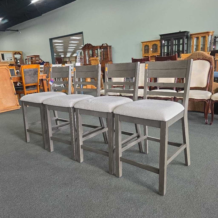 SET OF 4 STOOLS BTK