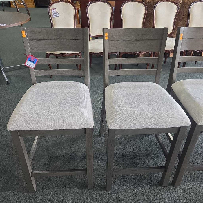 SET OF 4 STOOLS BTK